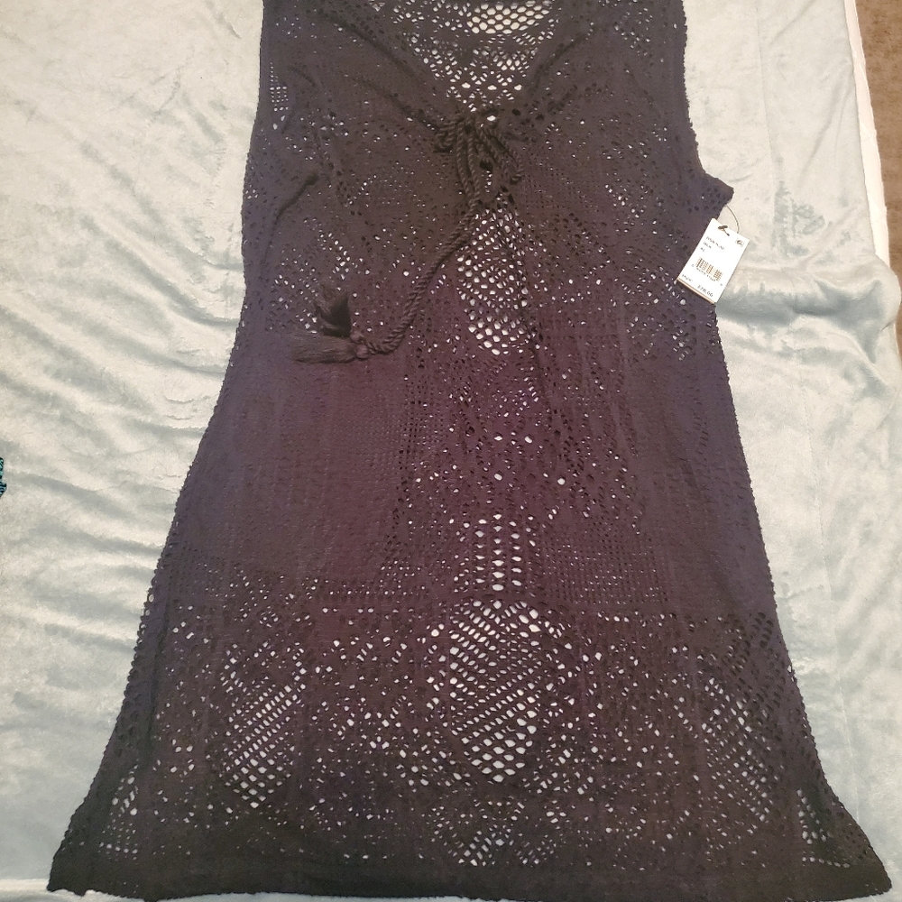 Kenneth Cole Reaction swim cover